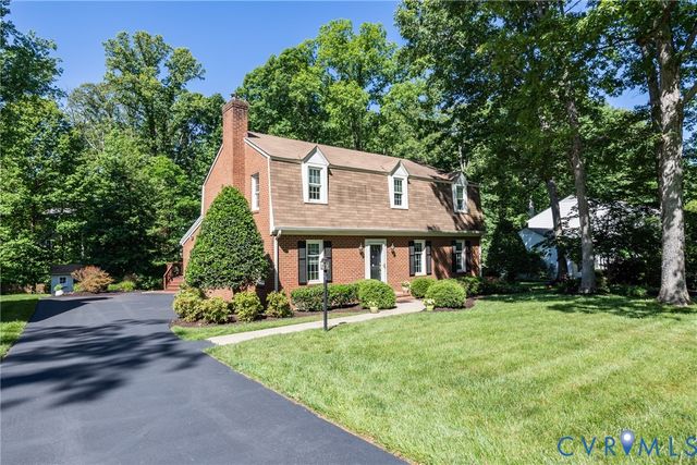 10101 Farmleigh Dr, North Chesterfield, VA 23235