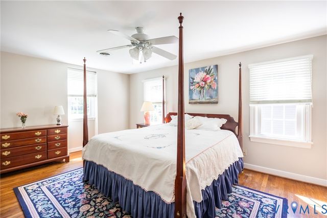 10101 Farmleigh Dr, North Chesterfield, VA 23235