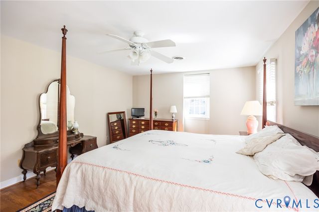 10101 Farmleigh Dr, North Chesterfield, VA 23235