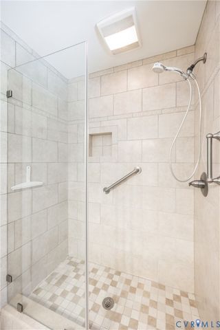10101 Farmleigh Dr, North Chesterfield, VA 23235