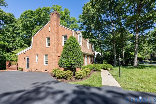 10101 Farmleigh Dr, North Chesterfield, VA 23235
