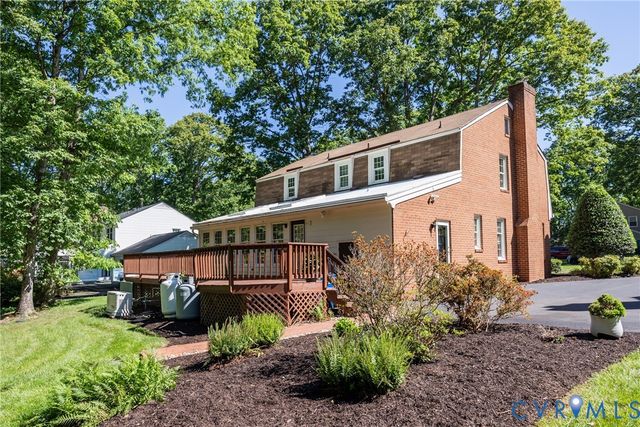 10101 Farmleigh Dr, North Chesterfield, VA 23235
