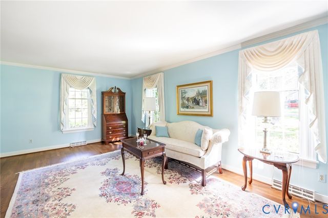 10101 Farmleigh Dr, North Chesterfield, VA 23235