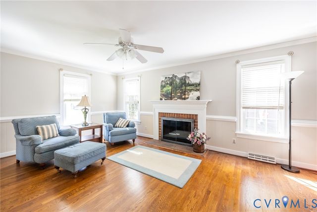 10101 Farmleigh Dr, North Chesterfield, VA 23235