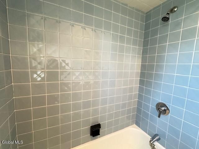 21 Winnie Avenue, Ravena, NY 12143