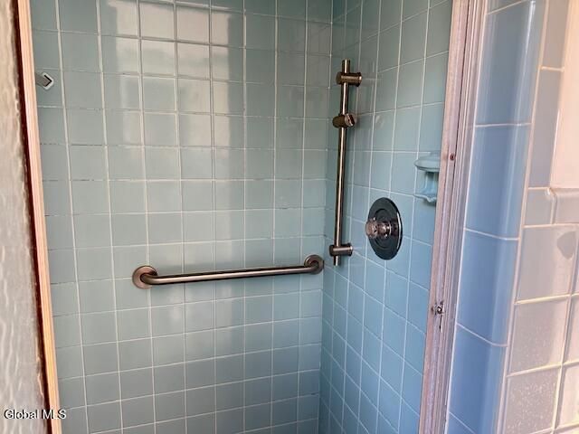 21 Winnie Avenue, Ravena, NY 12143