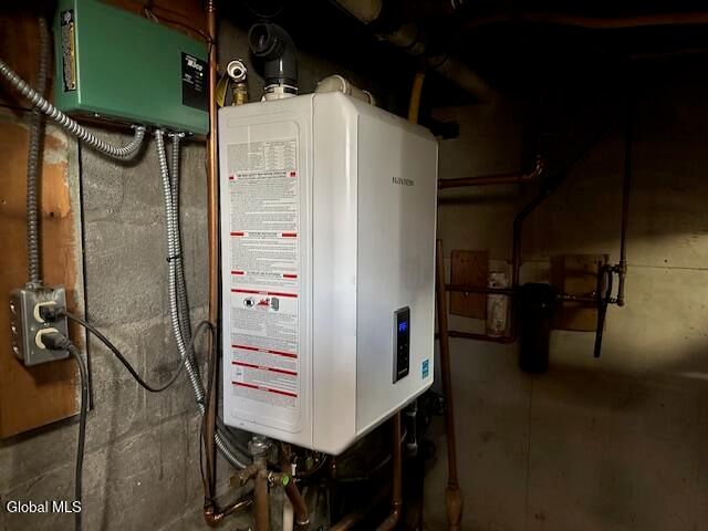 21 Winnie Avenue, Ravena, NY 12143