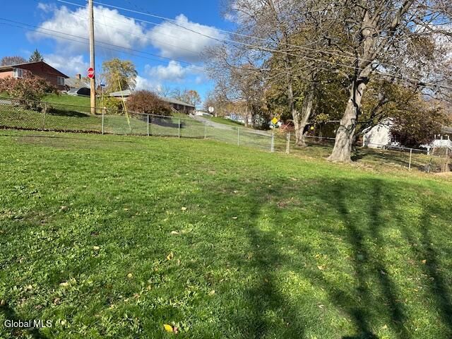 21 Winnie Avenue, Ravena, NY 12143