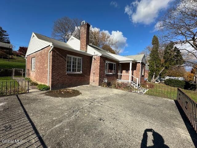 21 Winnie Avenue, Ravena, NY 12143