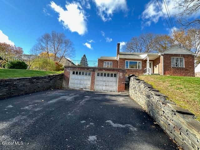 21 Winnie Avenue, Ravena, NY 12143