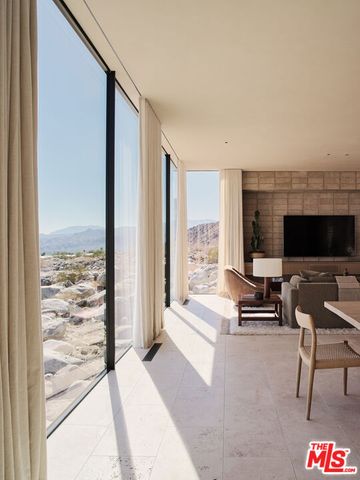 2212 WINTER SUN Drive, Palm Springs, CA 92262