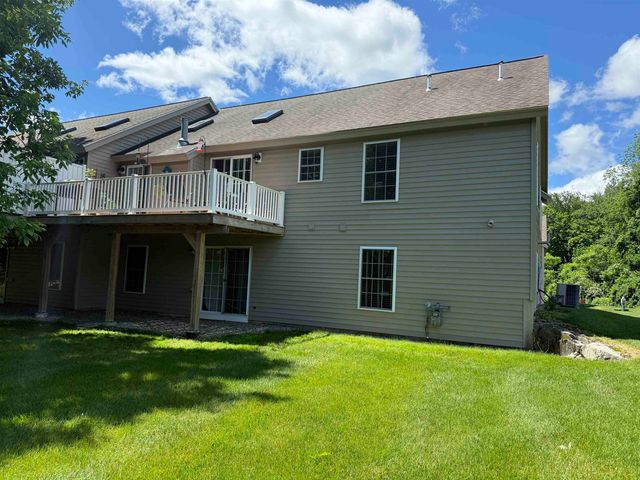 7 Maplevale Road, East Kingston, NH 03827