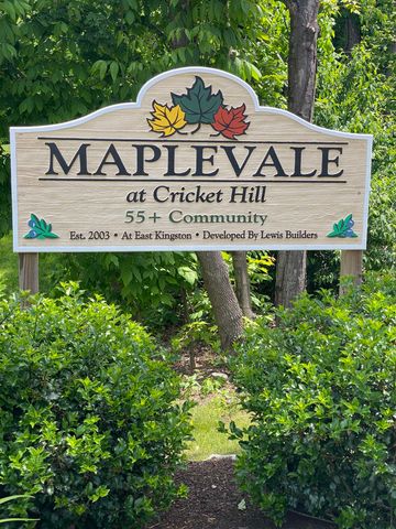 7 Maplevale Road, East Kingston, NH 03827