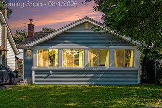 3018 Cass Lake Avenue, Keego Harbor, MI 48320