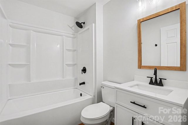 9118 S Lakebrook Road, Charlotte, NC 28214