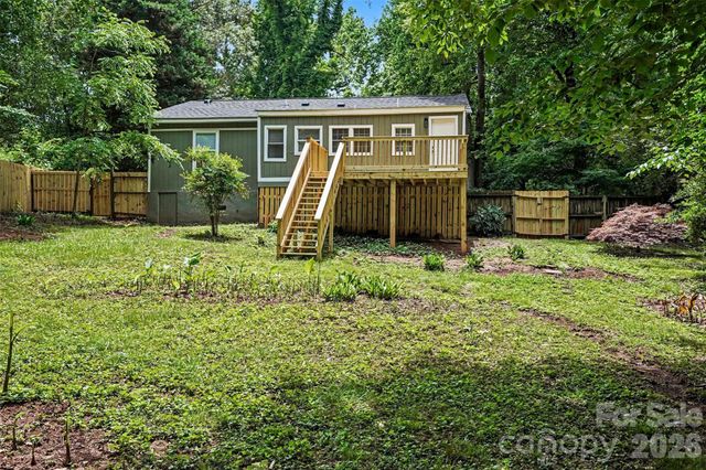 9118 S Lakebrook Road, Charlotte, NC 28214