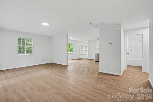 9118 S Lakebrook Road, Charlotte, NC 28214