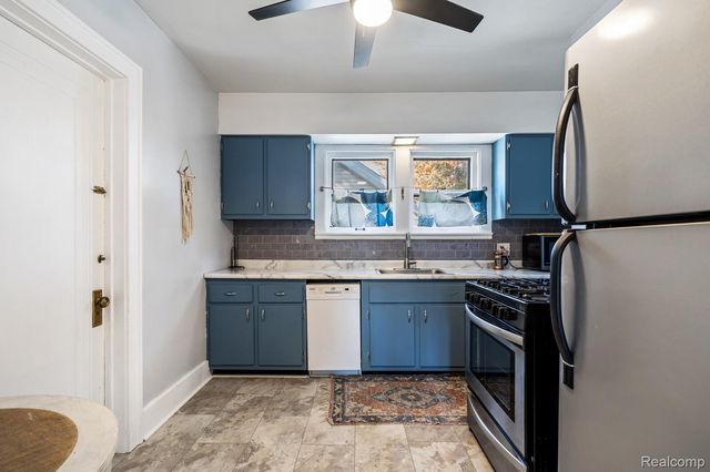 925 E 2nd Street, Royal Oak Charter Township, MI 48067