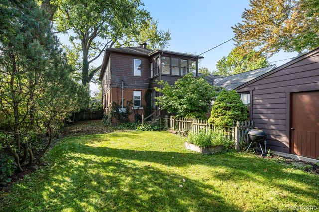 925 E 2nd Street, Royal Oak Charter Township, MI 48067