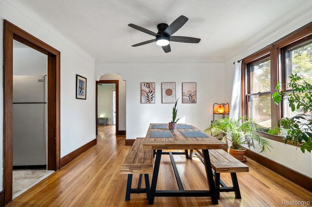 925 E 2nd Street, Royal Oak Charter Township, MI 48067