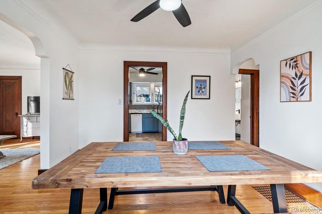 925 E 2nd Street, Royal Oak Charter Township, MI 48067