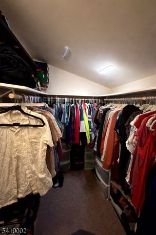 5 Chestnut Ave, Mount Arlington Boro, NJ 07856