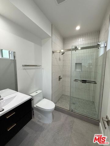 11253 Hatteras Street, North Hollywood, CA 91601