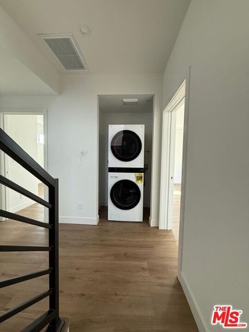 11253 Hatteras Street, North Hollywood, CA 91601