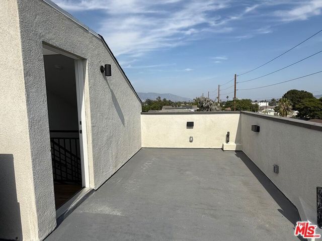 11253 Hatteras Street, North Hollywood, CA 91601