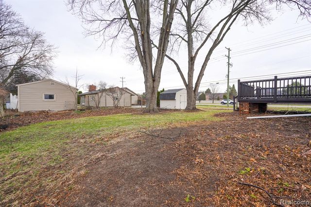 46985 Heydenreich Road, Macomb, MI 48044