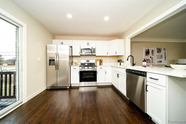 46985 Heydenreich Road, Macomb, MI 48044