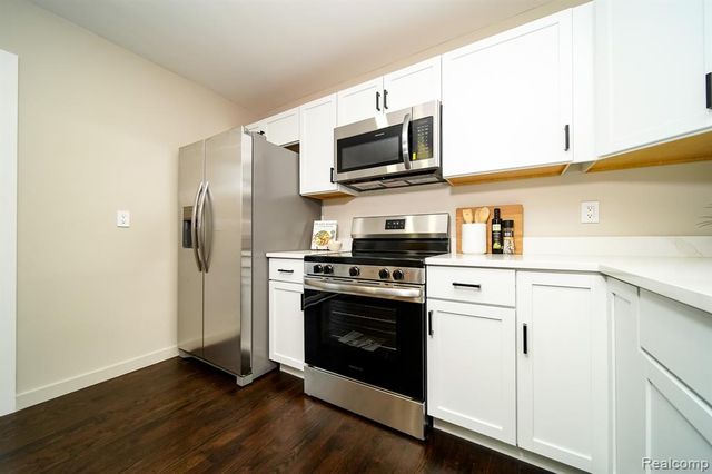 46985 Heydenreich Road, Macomb, MI 48044