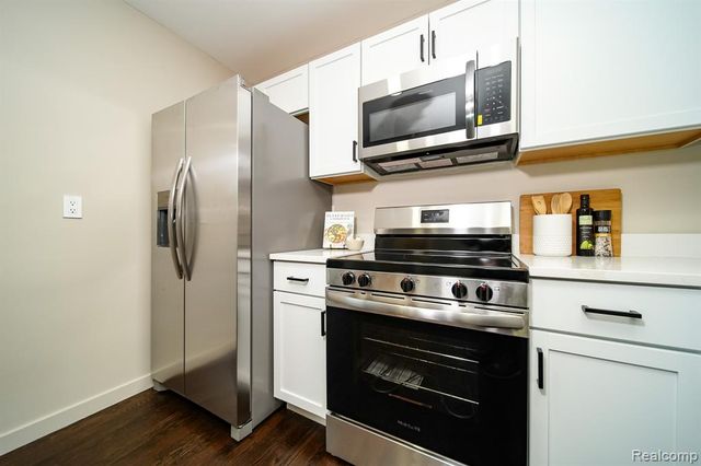 46985 Heydenreich Road, Macomb, MI 48044