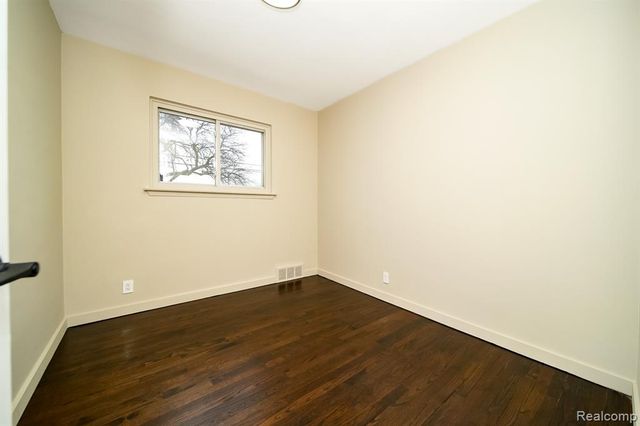 46985 Heydenreich Road, Macomb, MI 48044