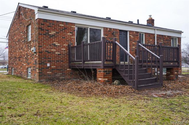 46985 Heydenreich Road, Macomb, MI 48044