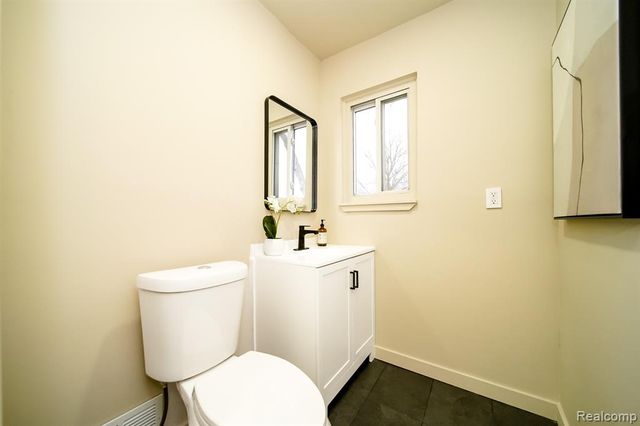 46985 Heydenreich Road, Macomb, MI 48044