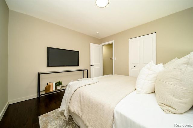 46985 Heydenreich Road, Macomb, MI 48044