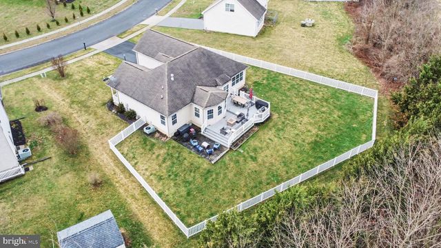 183 N ALPINE DR, York, PA 17408