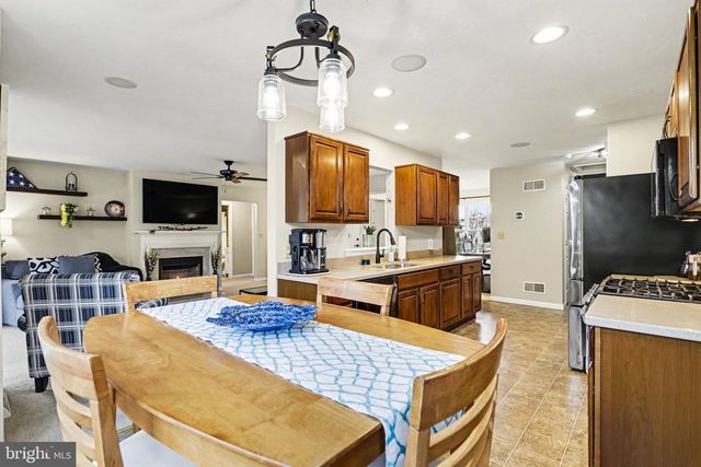 183 N ALPINE DR, York, PA 17408