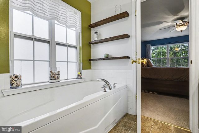 183 N ALPINE DR, York, PA 17408