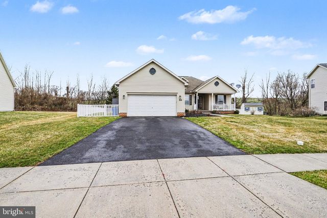 183 N ALPINE DR, York, PA 17408