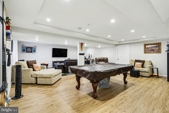 183 N ALPINE DR, York, PA 17408