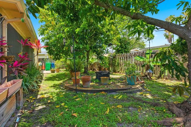 10691 NW 26th Place, Sunrise, FL 33322