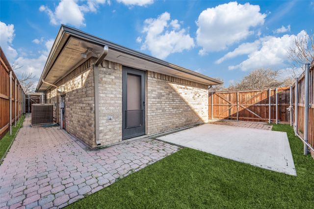 1110 Capitol Court, Irving, TX 75060