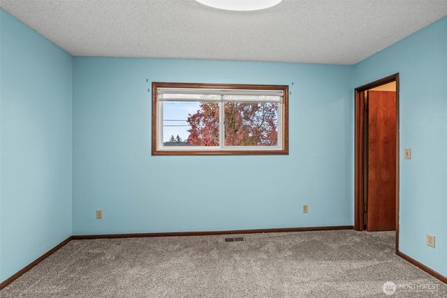 2110 Sycamore Street, Longview, WA 98632