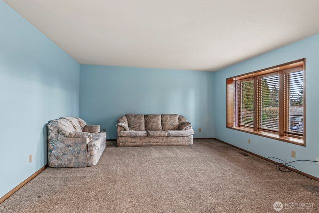 2110 Sycamore Street, Longview, WA 98632