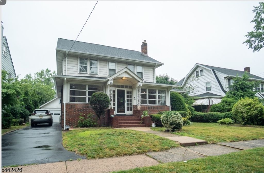 100 W Passaic Ave, Bloomfield Twp., NJ 07003