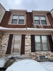 16808 Kingsbrooke Drive, Clinton Charter Township, MI 48038