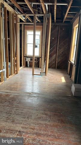 14 3RD AVE, Baltimore, MD 21225