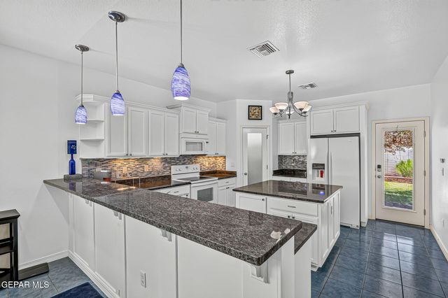 3151 HIDDEN CREEK Drive, El Paso, TX 79938